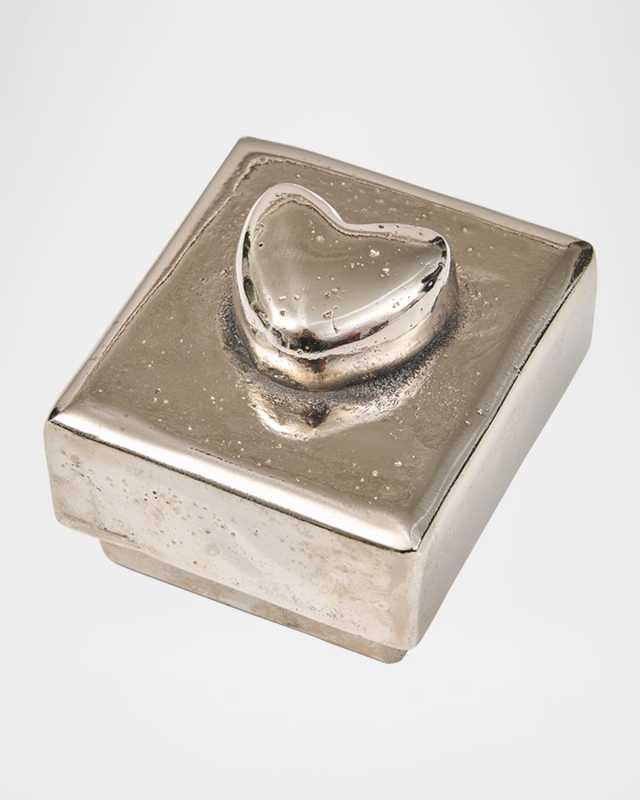 El Corazon Iron Box